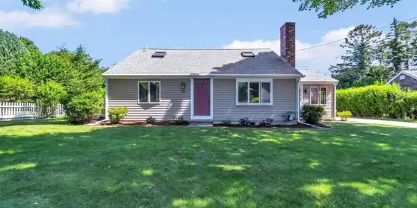 18 Clearview Avenue