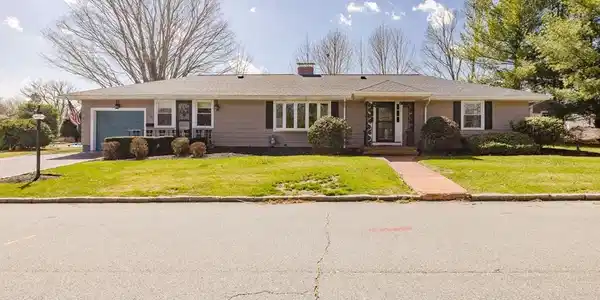 345 Bourn Ave
