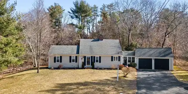65 Enterprise St