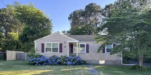 35 Elton Rd