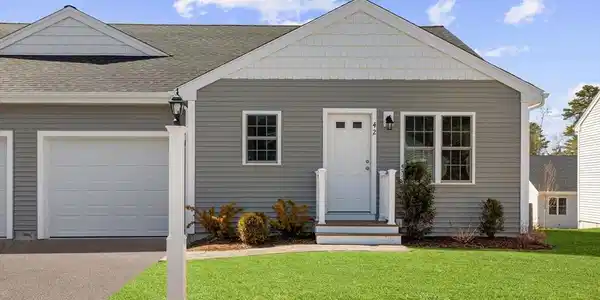 42 Tupper Hill Rd