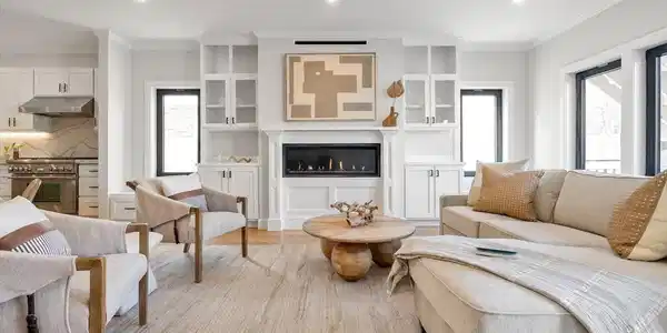 832 East 3rd
