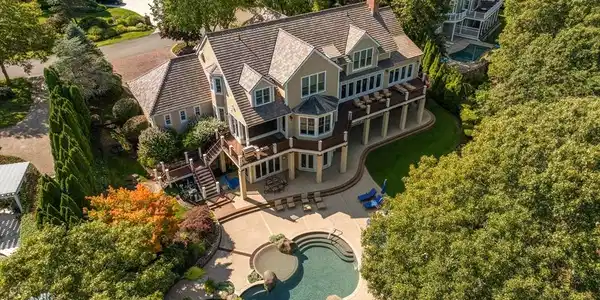37 Shoestring Bay Road