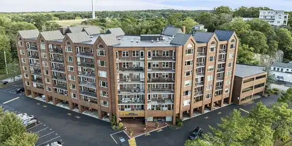 155 George Washington Blvd