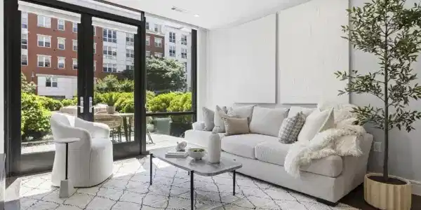 99 Sumner St
