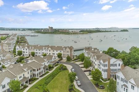 172 Hms Stayner Dr