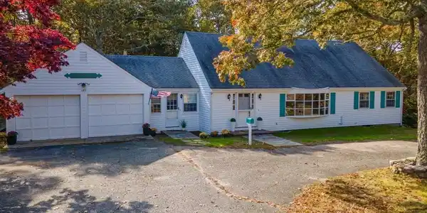 147 Pleasant Bay Rd
