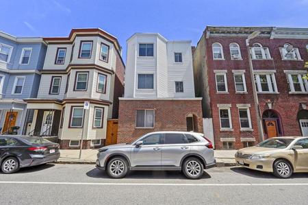213 Chelsea Street
