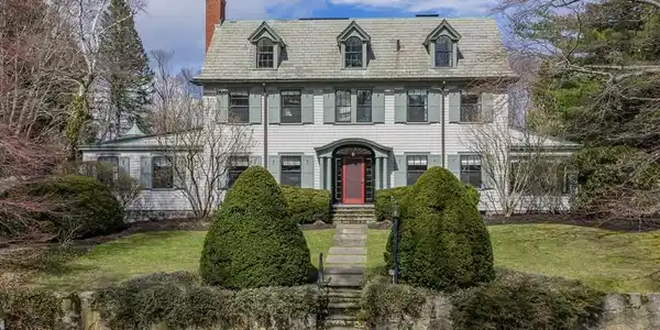 45 Forest Ave