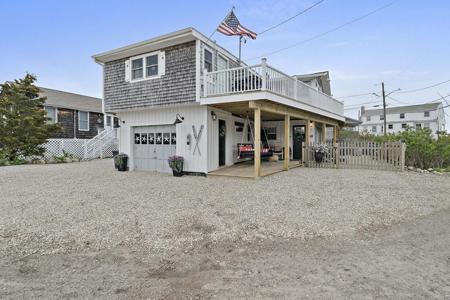 8 Water St