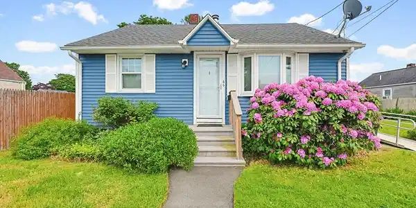 66 Little Neck Avenue