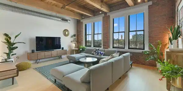 9 W Broadway