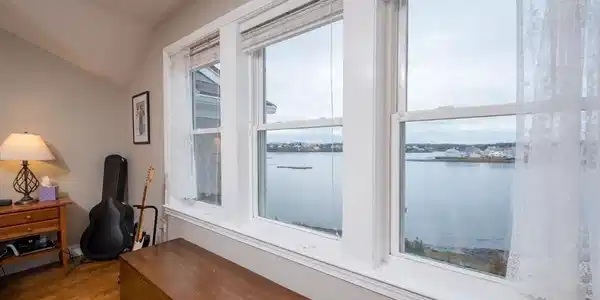 7 Bay Street  (The Estuary)