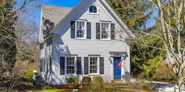 50 Oak St