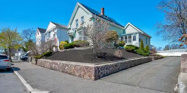 221 Mountain Ave