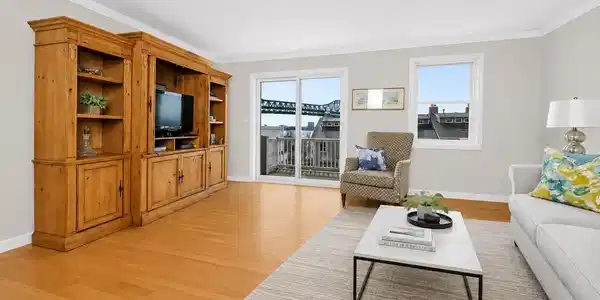 18 Breakwater Drive
