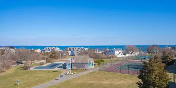 4 Highland Terrace