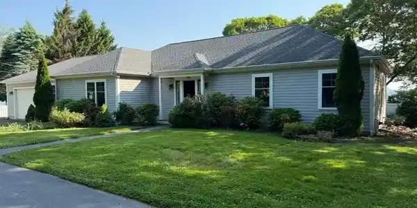 5 Spinnaker Ln