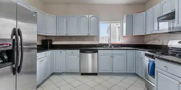 23 Trident Ave