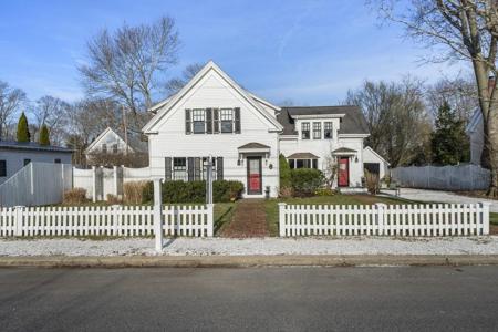 27 Standish St
