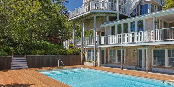 208 Bradford Street