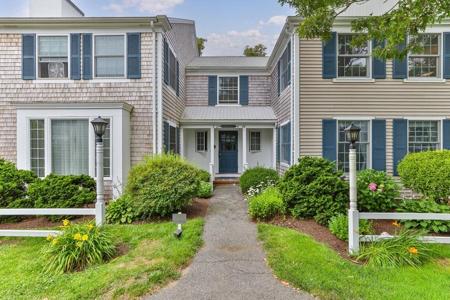 15 Pleasant Street