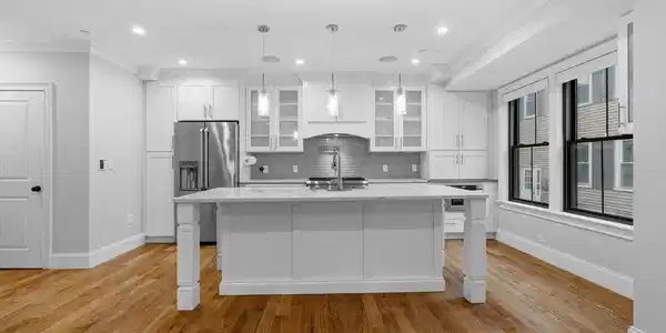 160 West Broadway