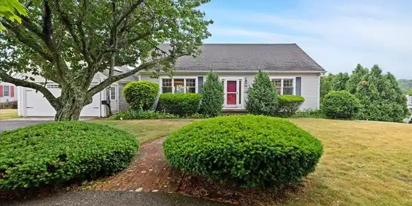 13 Muster Field Road