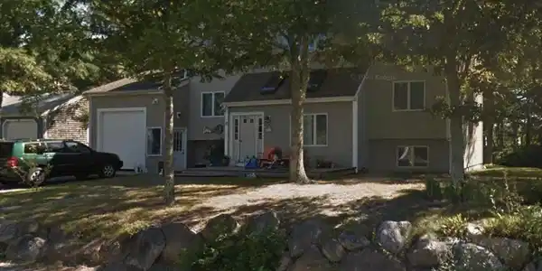 10 Laura Ln