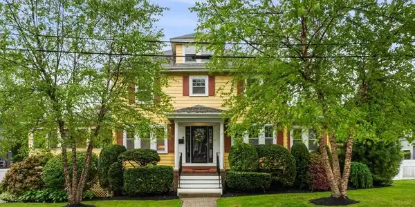 8 Warren Road