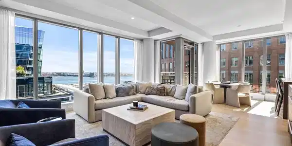 135 Seaport Blvd