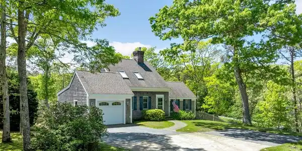 38 Shorewood Dr