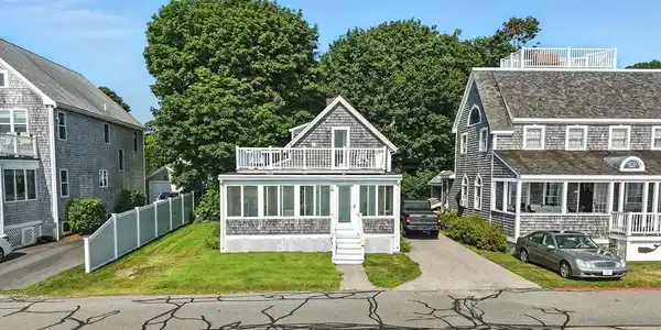 19 Rocky Nook Ave