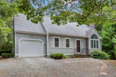 362 Quinaquisset Ave