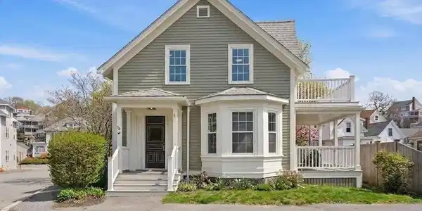 38 Puritan Road
