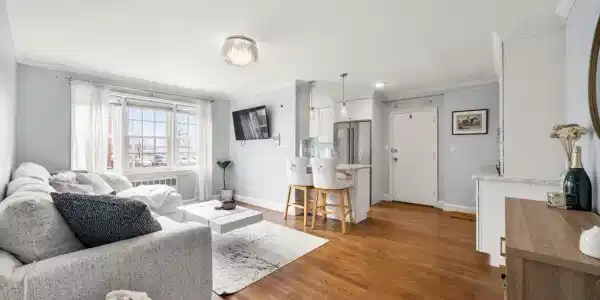 33 Lennon Ct.