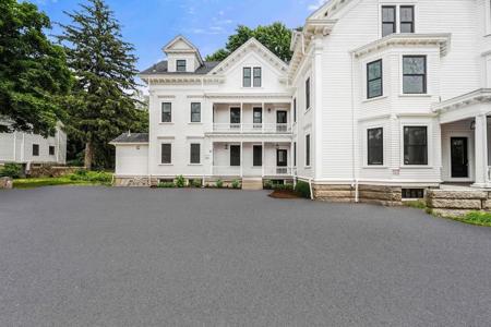 16 Water St