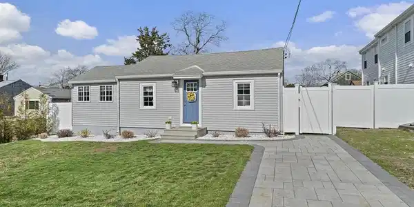 68 Leland Rd