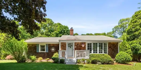15 Dwight Ave