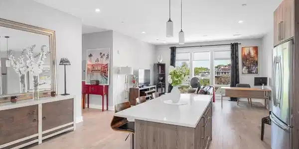 232 Old Colony Ave