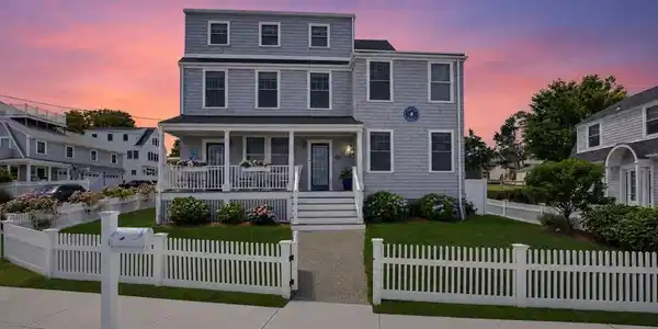 21 Priscilla Beach Rd