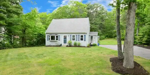 11 Winchester Ave