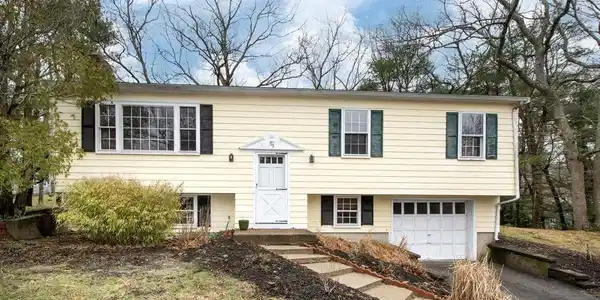 95 Blackmount Drive