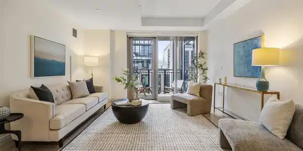 135 Seaport Blvd