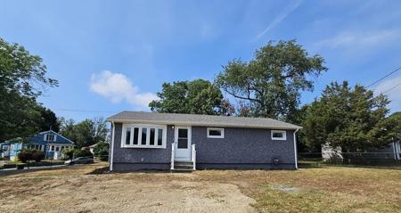 1599 Riverside Avenue