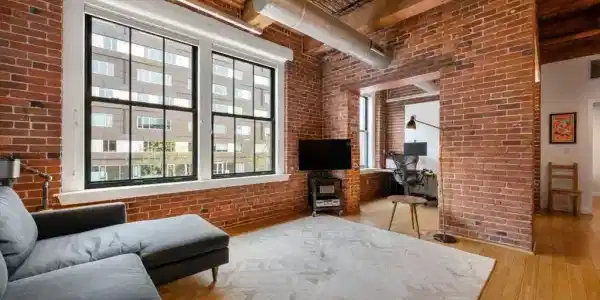 9 W Broadway
