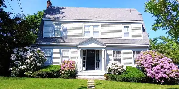 36 Rockaway Ave