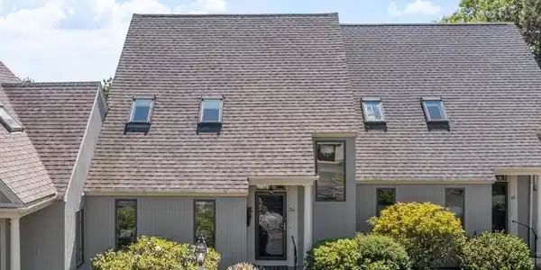 24 Bayridge Lane