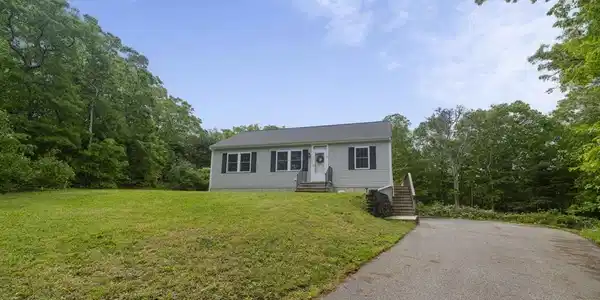 5 Whiffletree Cir
