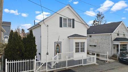 31 Sachem St